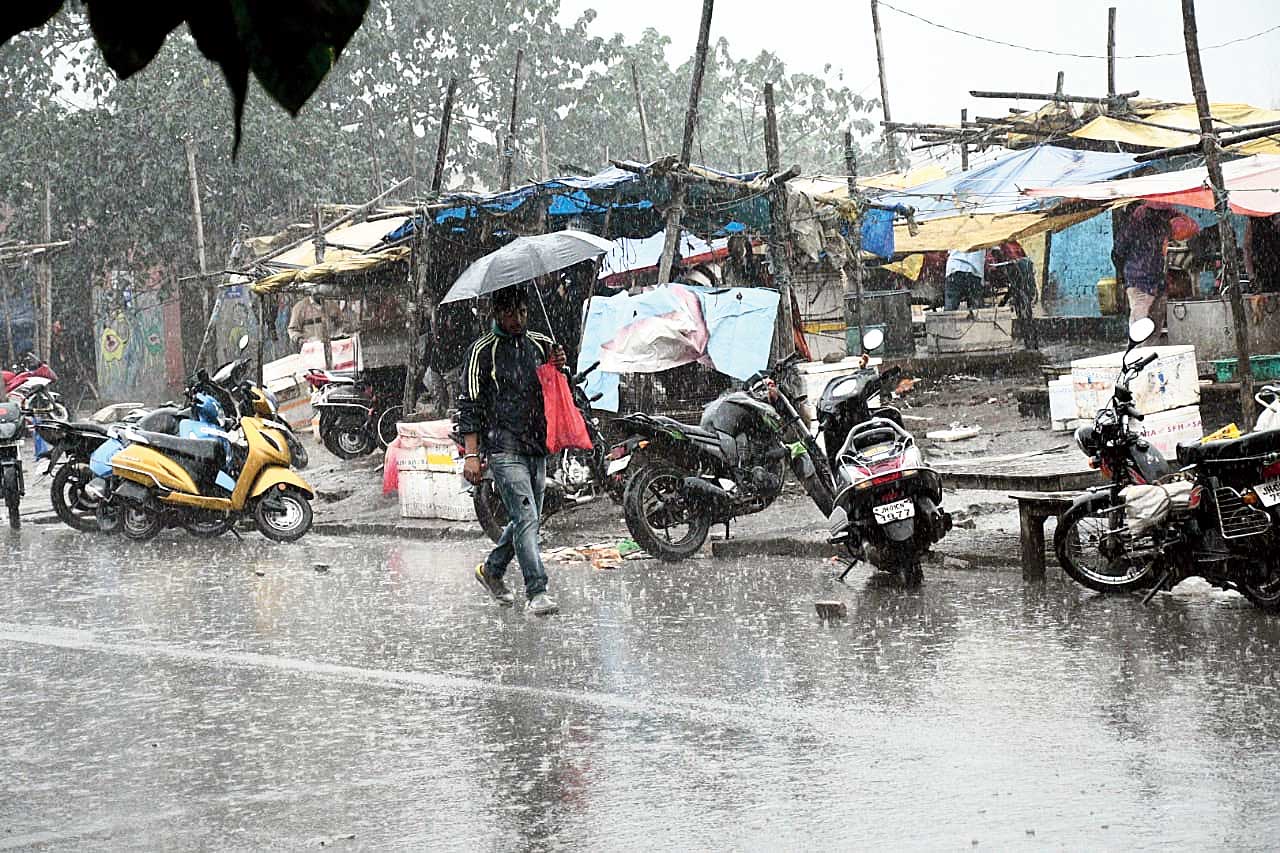 झारखंड में 26 मार्च से बदलेगा मौसम, गर्जन-बारिश और वज्रपात का येलो अलर्ट जारी